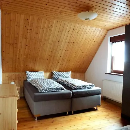 Ferienwohnung Am Lehnberg, Familie Richter Schmolln-Putzkau Exterior photo